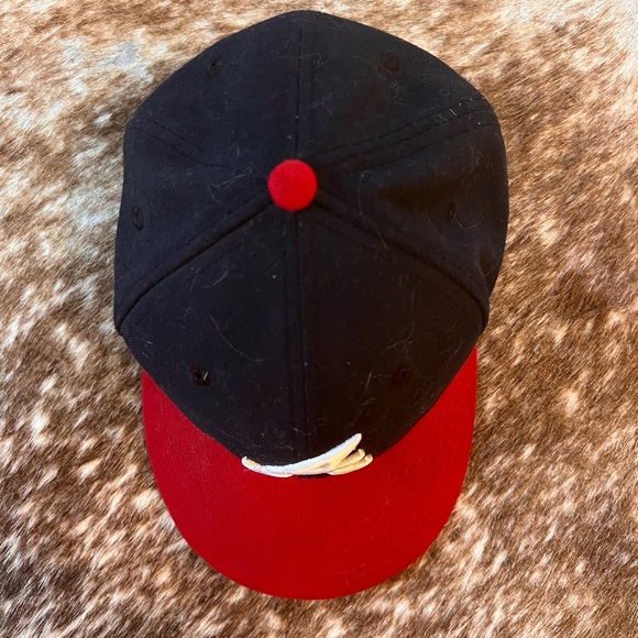 New Era Atlanta Braves Dark Blue Red Fitted Hat Cap 6 5/8 - Picture 6 of 9